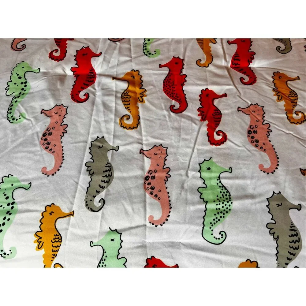Pillowfort Simply Seahorses Comforter Size Twin